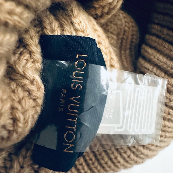 NWT SOLD OUT Louis Vuitton Bonnet Beanies Beige Knit Hat AUTHENTIC - Picture 4 of 6